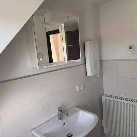 Neu! Dg Oben Lägenhet