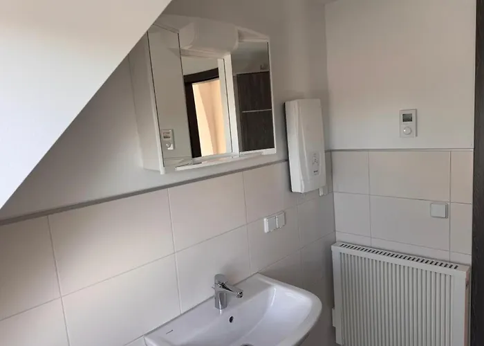 Neu! Dg Oben Lägenhet